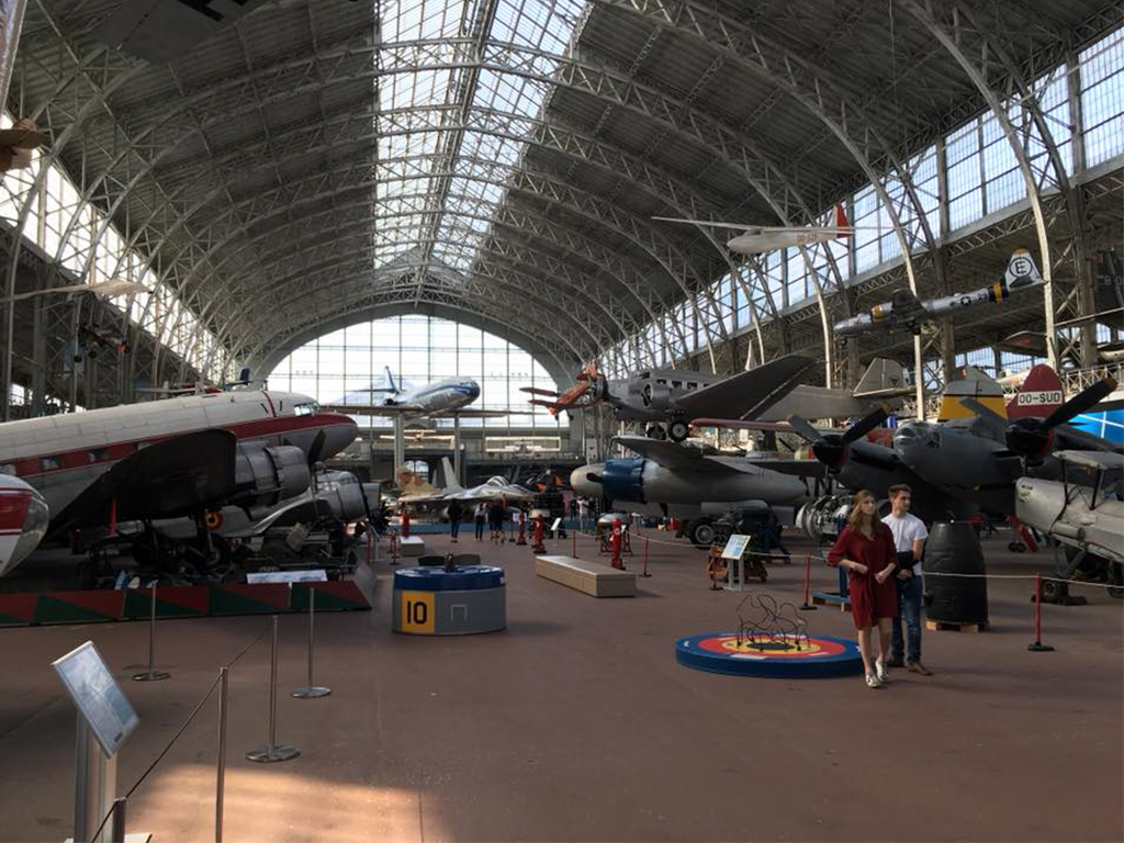 Luchtvaartmuseum Brussel binnen